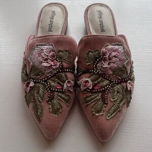 Gorgeous Jeffrey Campbell Blush Floral Embroidered Mules 8.5